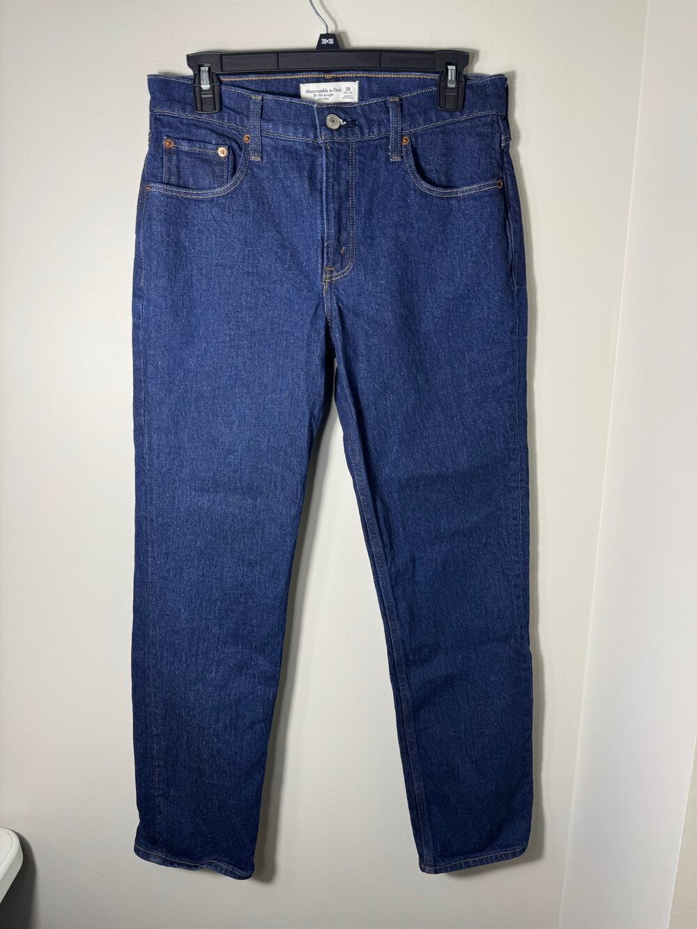 Abercrombie & Fitch The 90s Straight Mid Rise Dark Wash Jeans 28R
